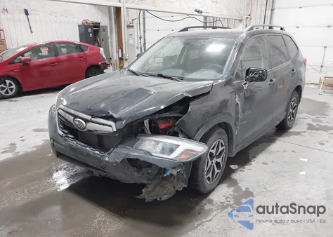 2019 Subaru Forester Premium z USA, uszkodzony, nr VIN JF2SKAECXKH401122